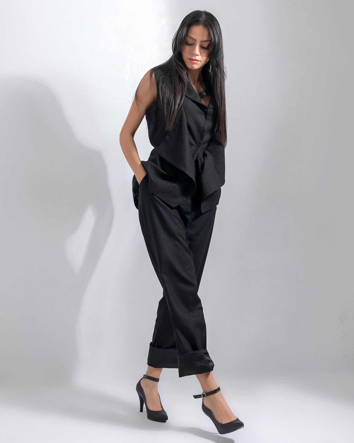 Linen Glow AURA's black set