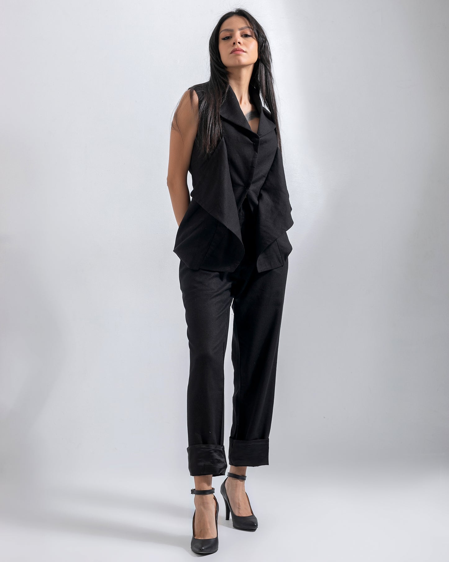 Linen Glow AURA's black set