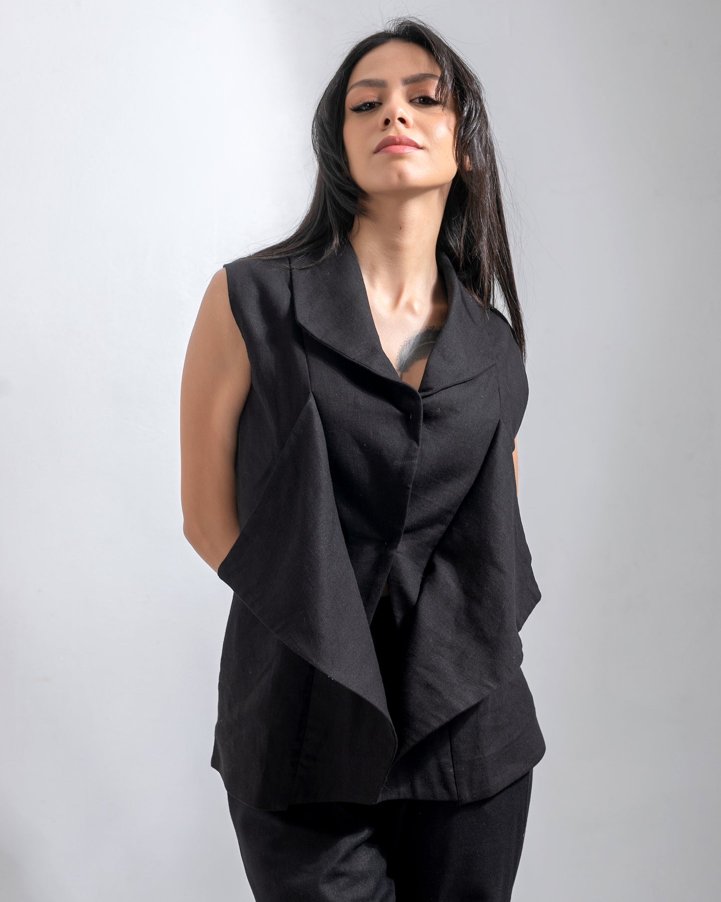 Linen Glow AURA's black set