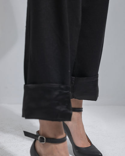 Linen Glow AURA's black pants