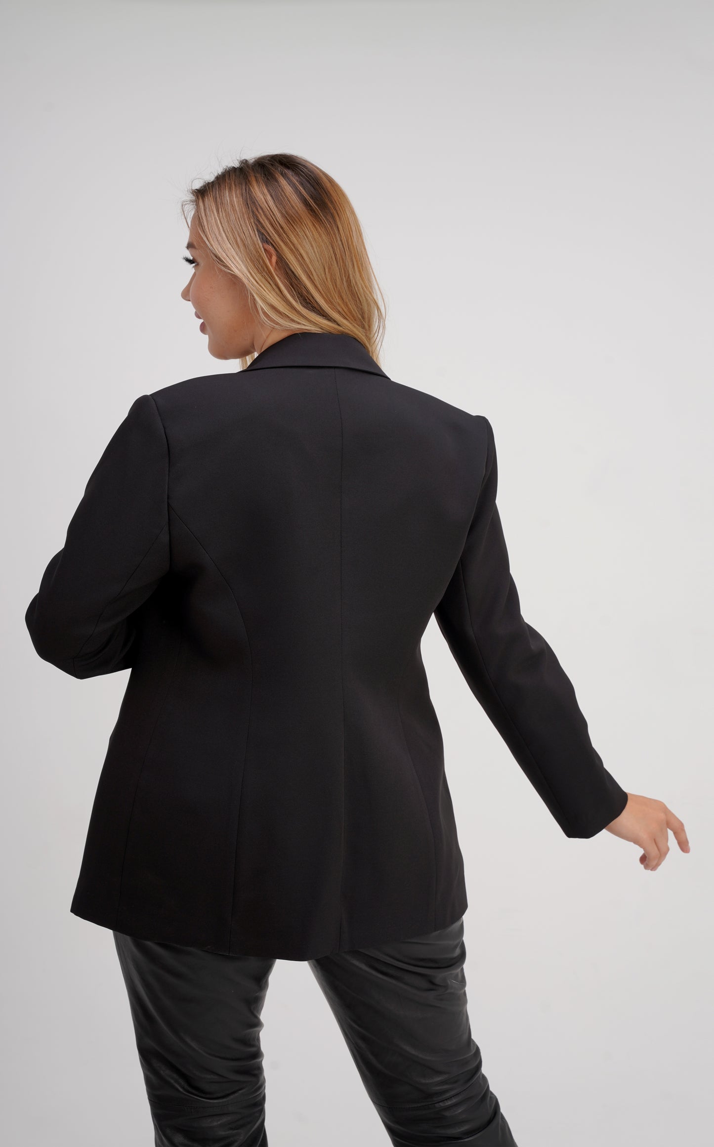 Black Elegance Blazer